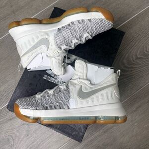 Nike KD 9 White and Gray Sneakers with Gum Sole